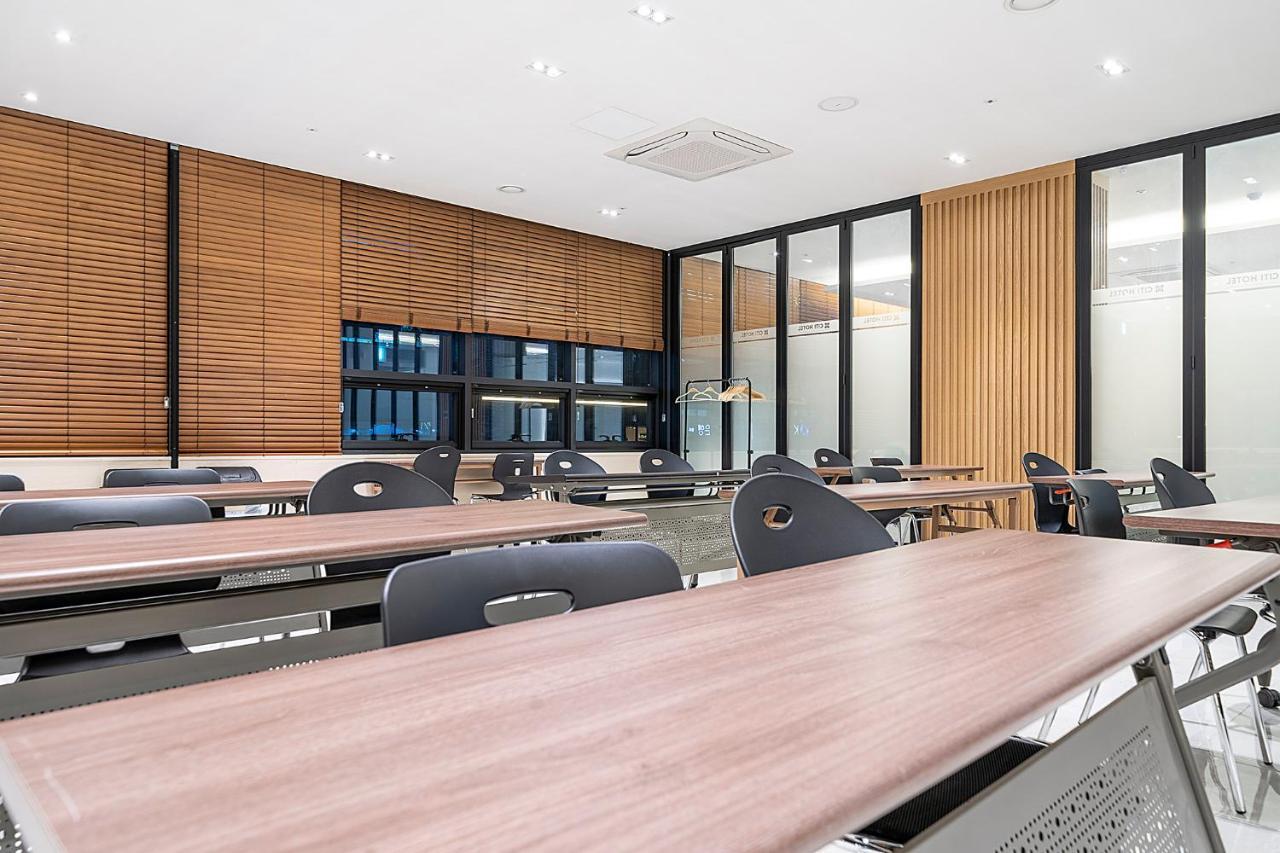 Wonju City Hotel Hyeoksin Екстериор снимка