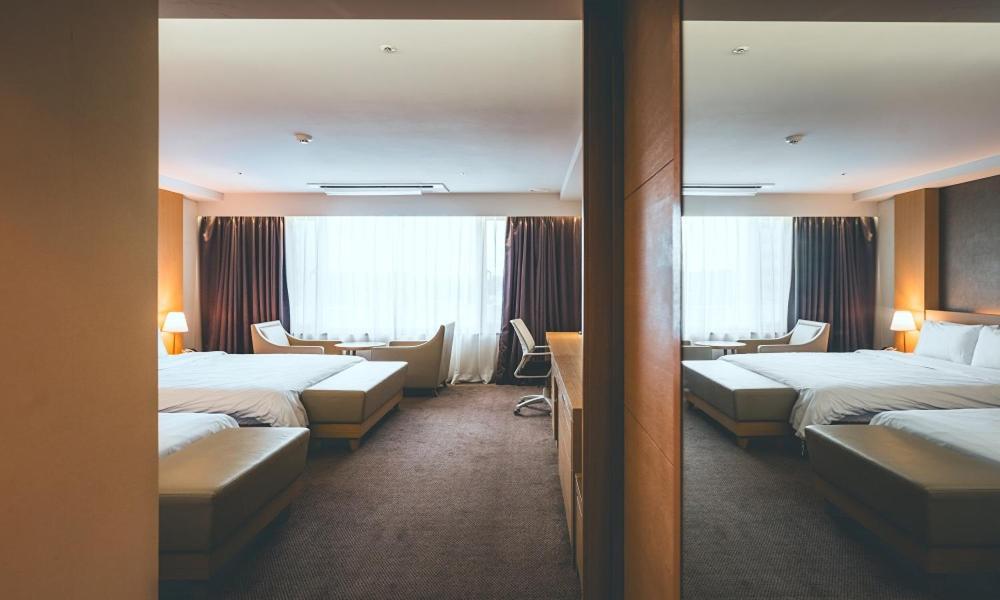Wonju City Hotel Hyeoksin Екстериор снимка